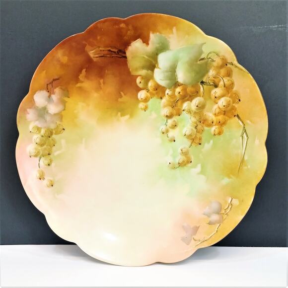 Antique Hohenzollern Hand-Painted Plate 8.5" Germany white grapes vines scallop - Picture 1 of 4